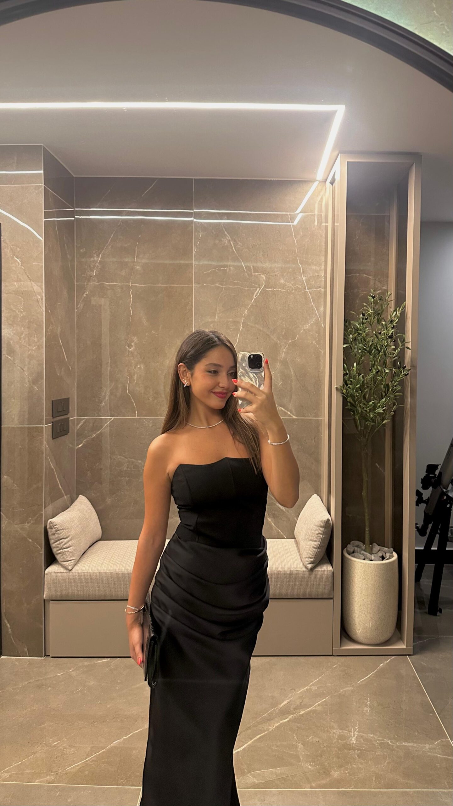 Selena - Image 2